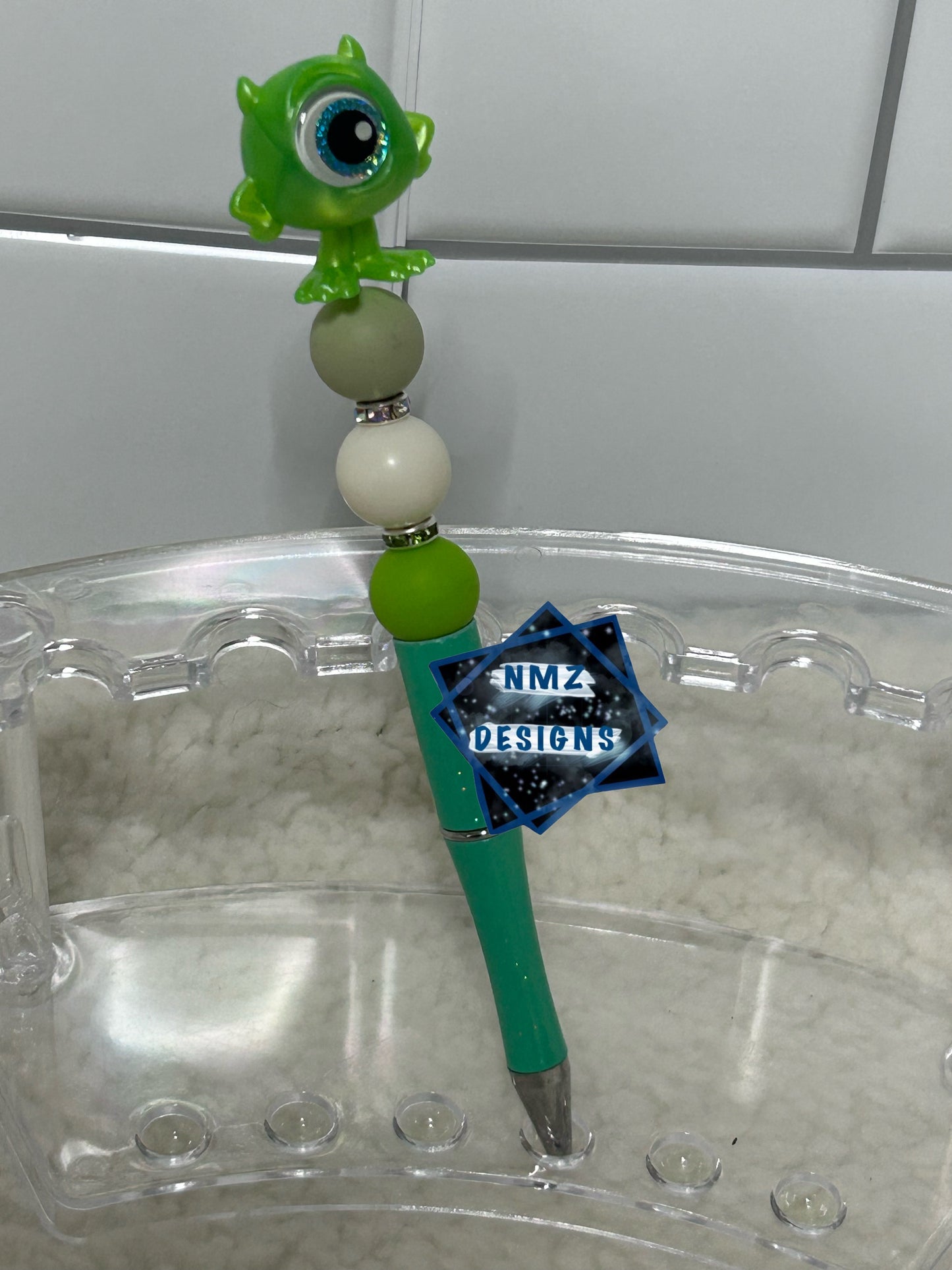Custom beaded pens with doorable